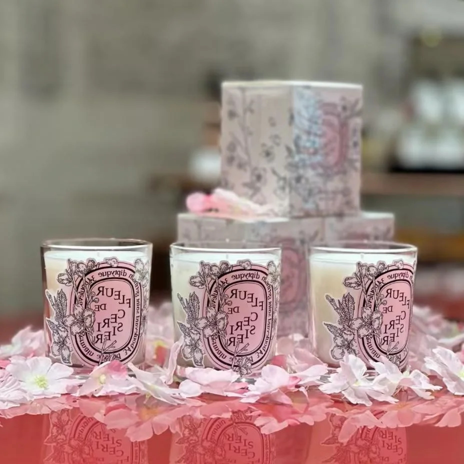 Romantic Limited Diptyques Can - Coconut Wax Flake ulasan dan harga